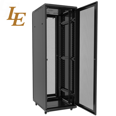 19 pollici 42U 600x600mm Alta ventilazione Data Center Server Racks Due porte scorrevoli aperte con serrature RAL9004 Nero